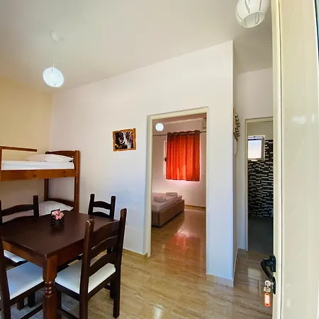 Holiday Cabins Vlore
