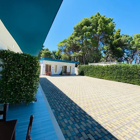 Holiday Cabins Vlore Prázdninový dům Vlorë