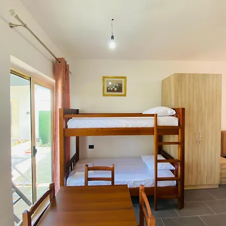 Feriehus Holiday Cabins Vlore Vlorë