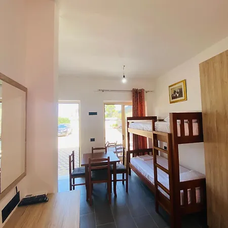 Feriehus Holiday Cabins Vlore *